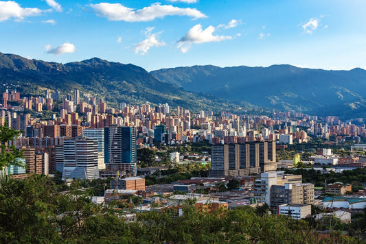 10 Cosas Imperdibles en Medellín 2025 ✨