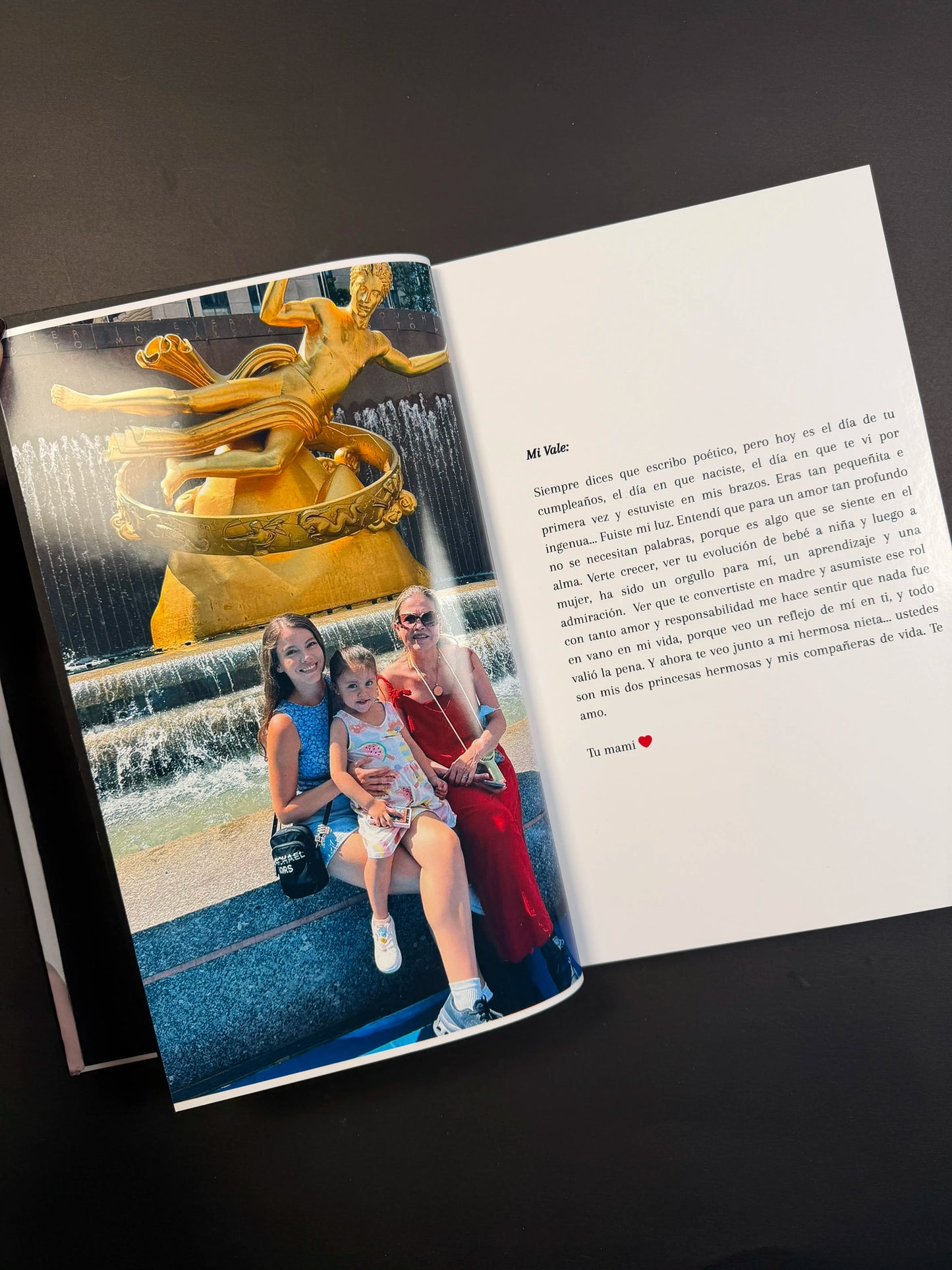 Photobook "De los que te Queremos"